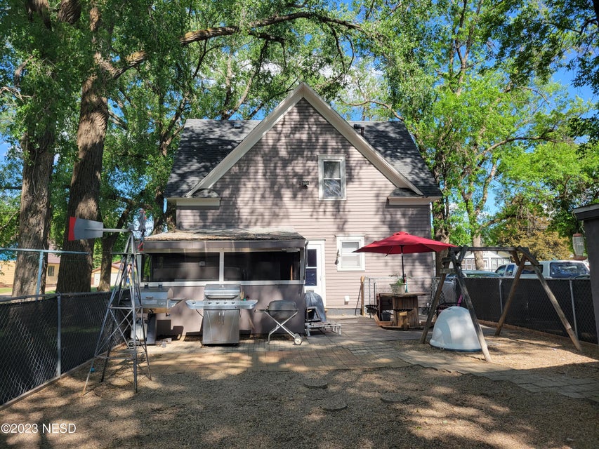 Listings Real Estate Professionals