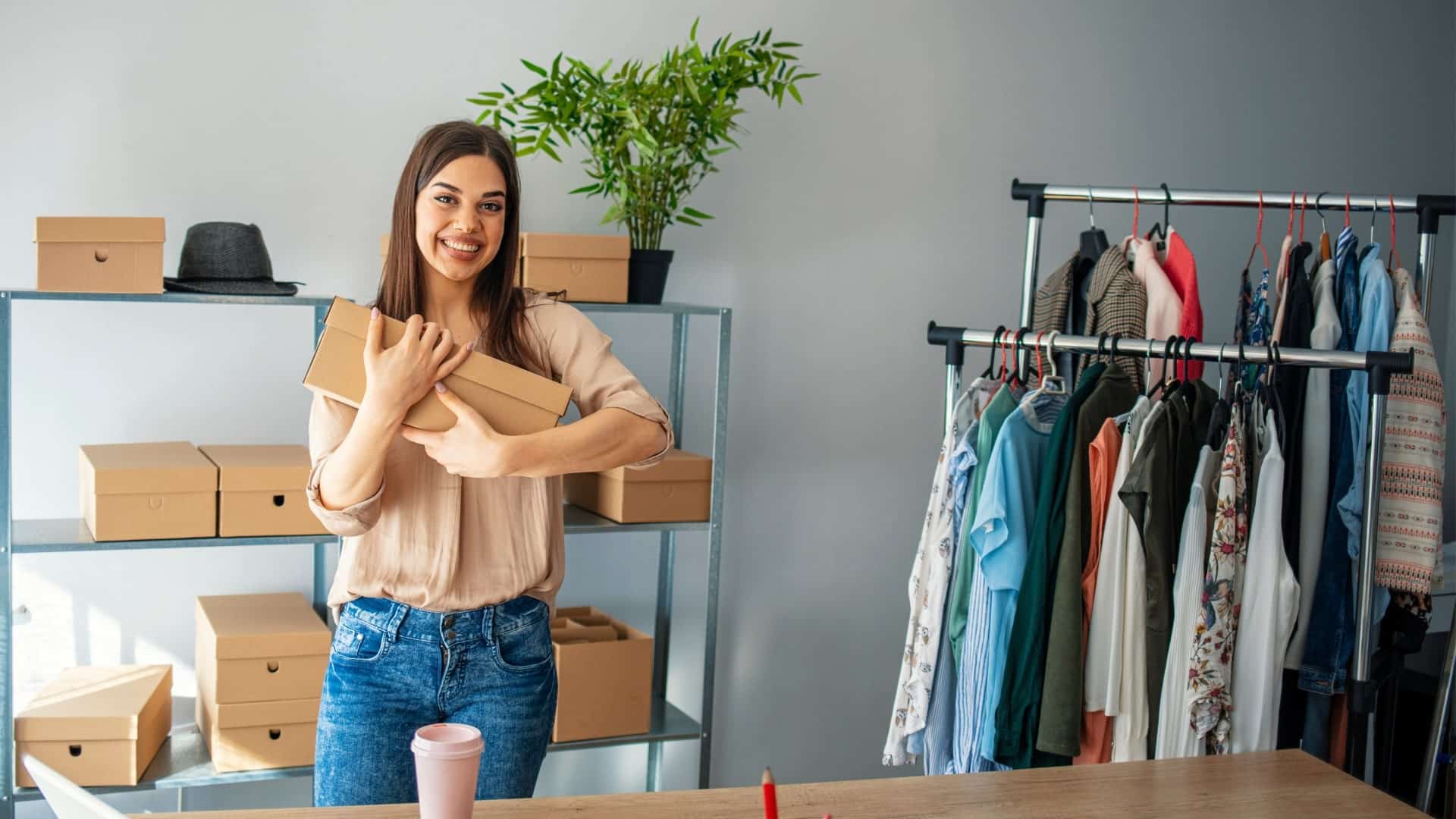 How to Start a Clothing Business in Dubai