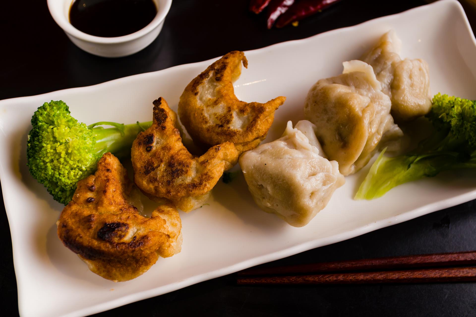 Chop Chop Glatt Kosher Chinese, Sushi & Catering