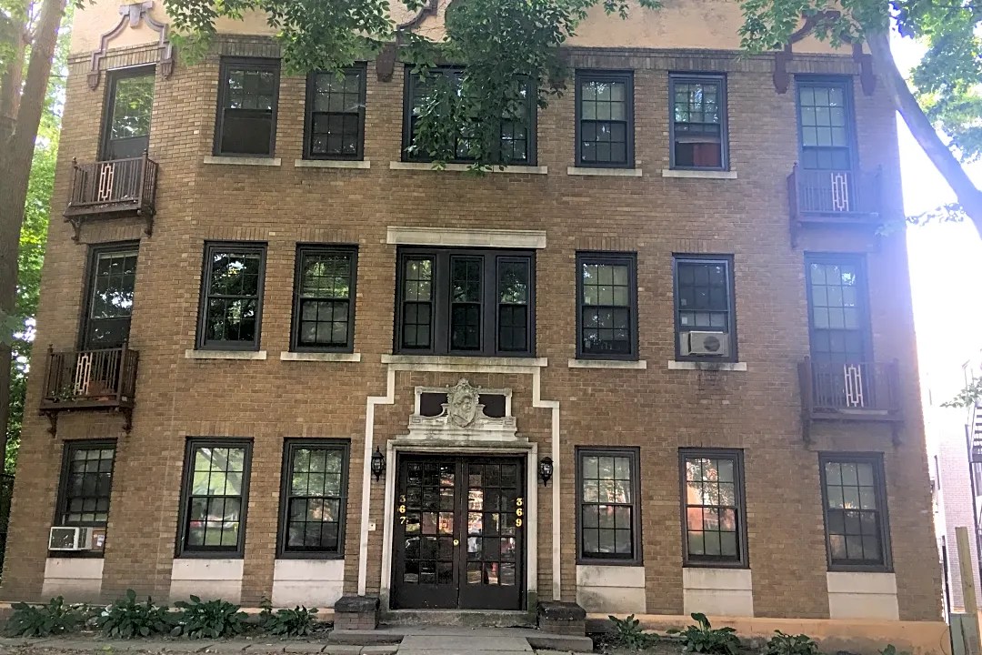 Mark Twain Apartments Chozick Realty, Inc