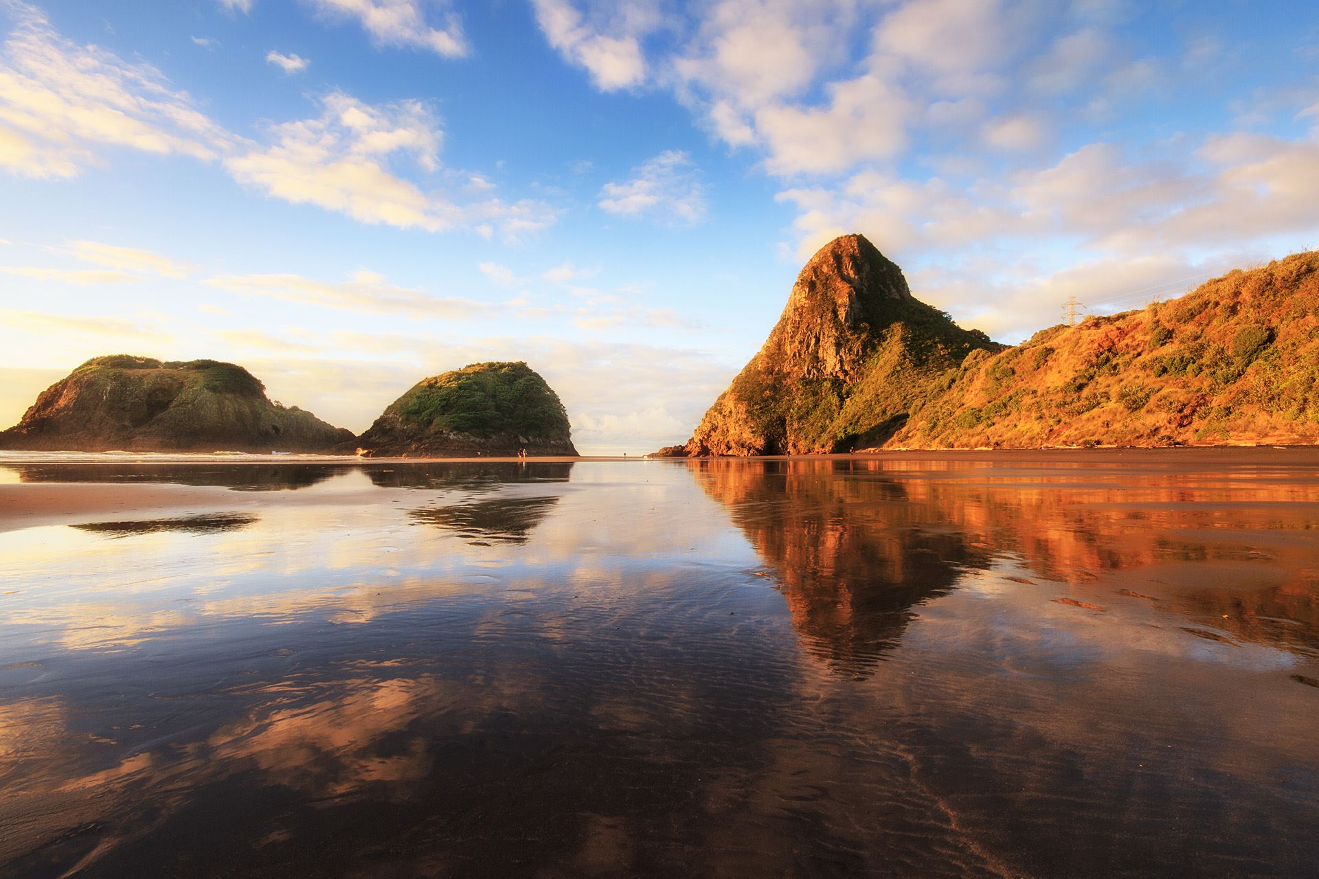 Back Beach reflections, New Plymouth Chris Gin Photography