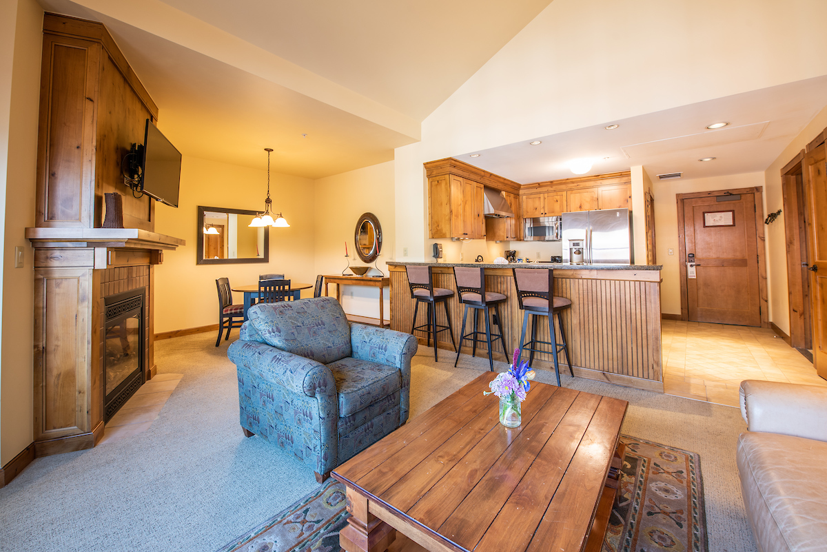Penthouse Condo 602 Lodge at Mountaineer Square Crested Butte Real