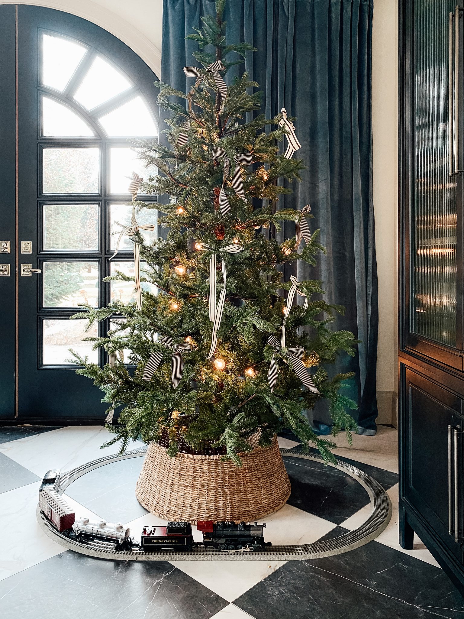 The Best Holiday Finds at Wayfair Chris Loves Julia