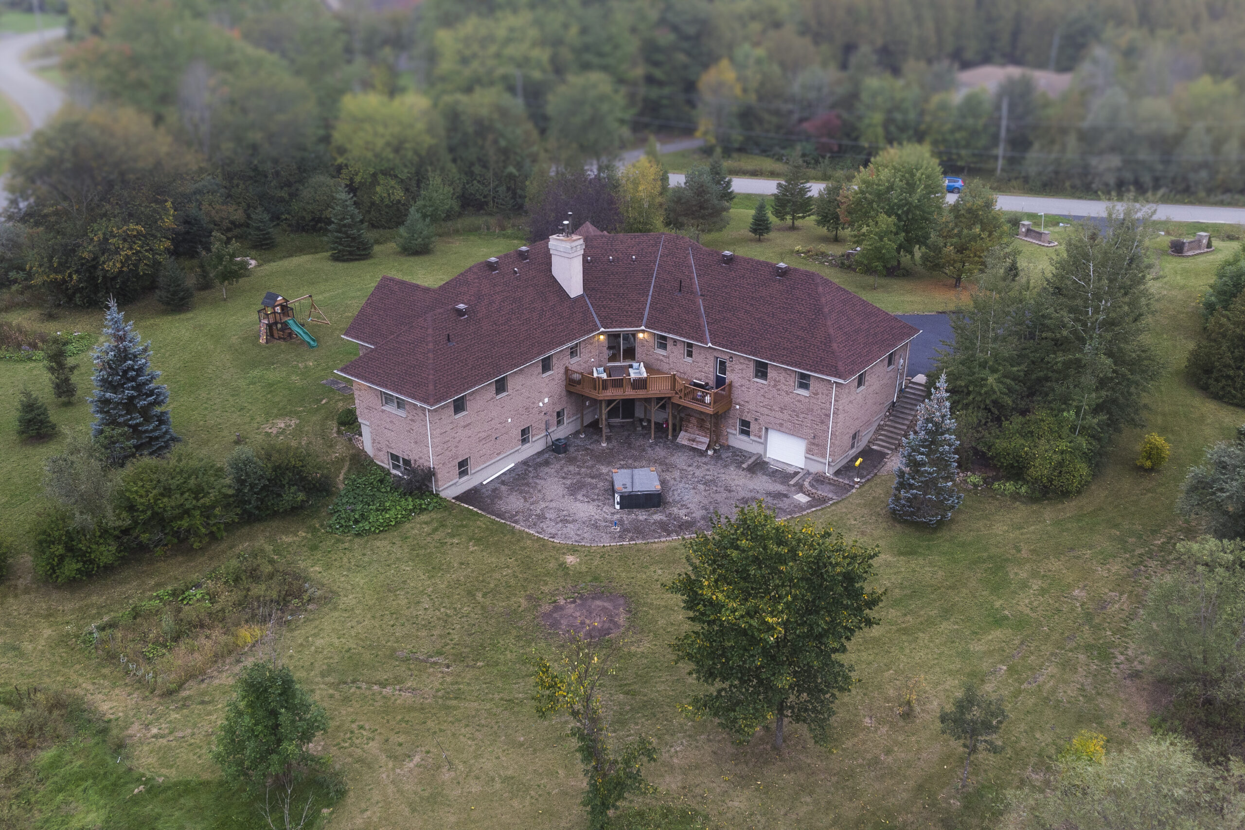 1585 RAMAR LANE METCALFE ACREAGE Chris Steeves Real Estate