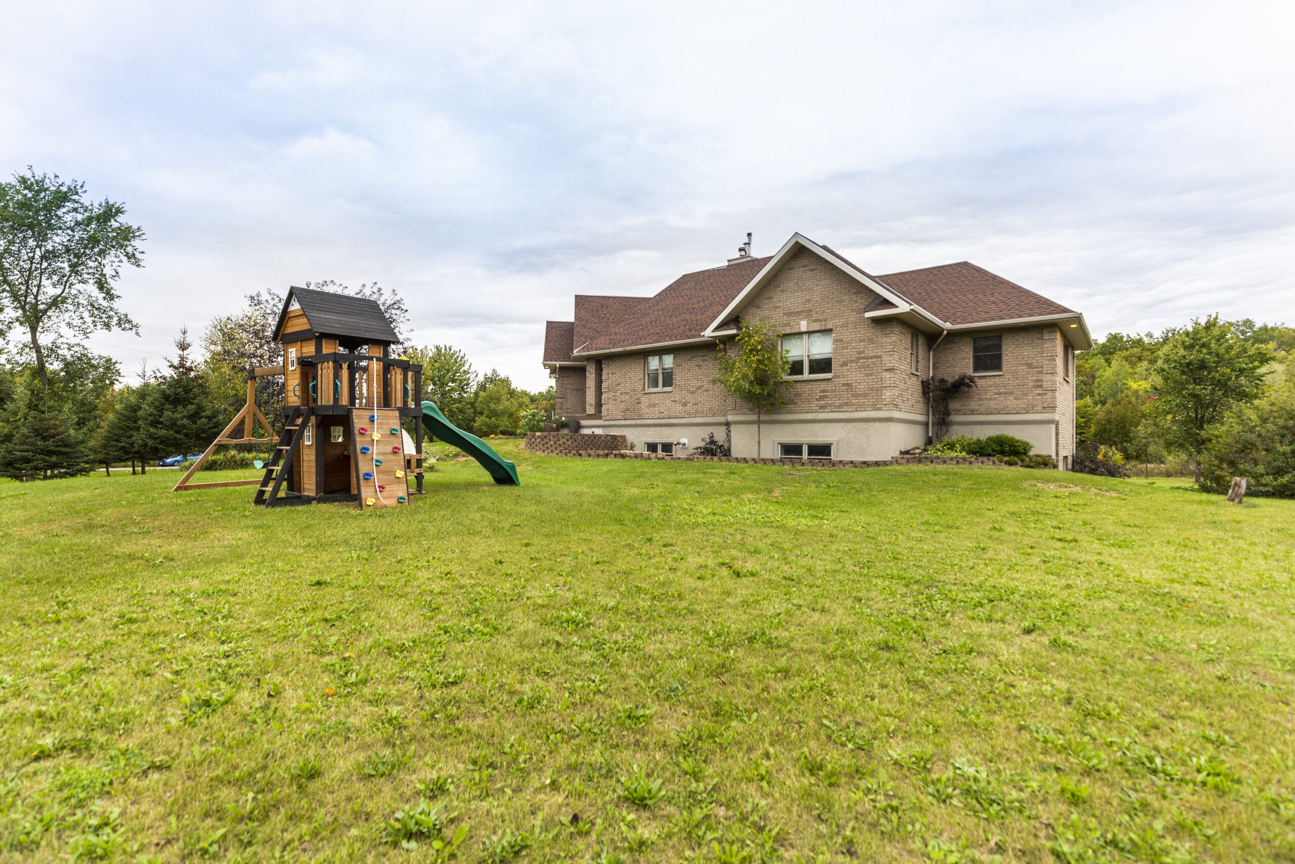 1585 RAMAR LANE METCALFE ACREAGE Chris Steeves Real Estate