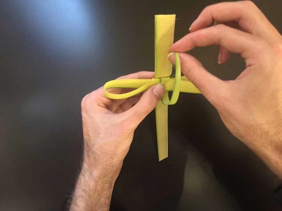 How To Fold a Palm Cross 12 Easy Steps