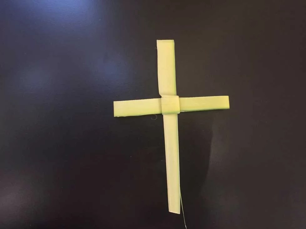 How To Fold a Palm Cross 12 Easy Steps