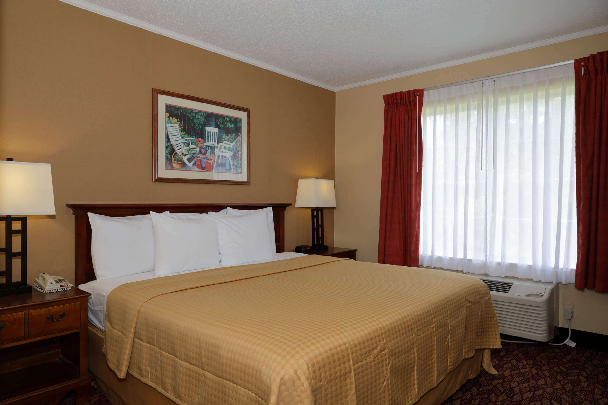 Guest Rooms at Coshocton Village Inn, Coshocton, Ohio
