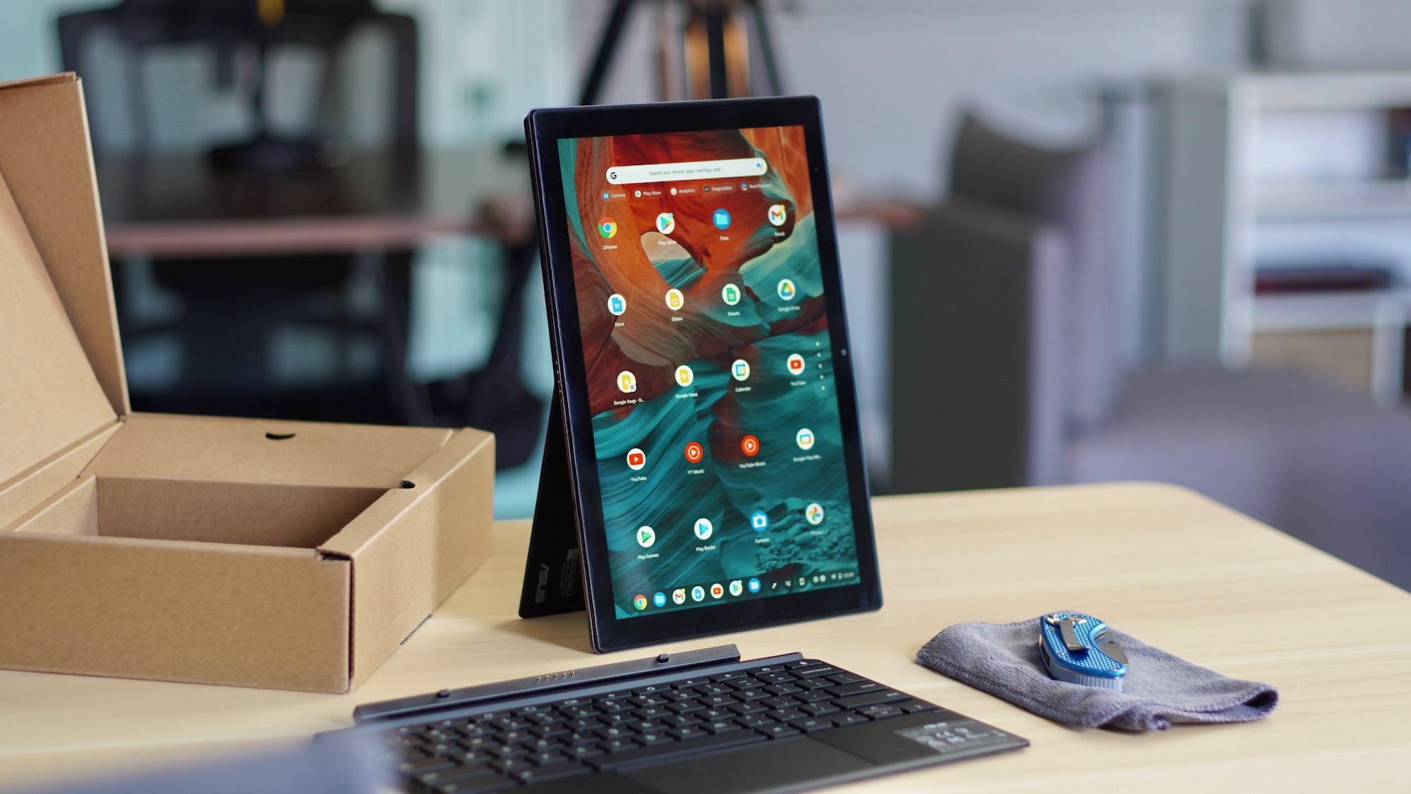 ASUS Chromebook Detachable CM3 unboxing and initial impressions [VIDEO]