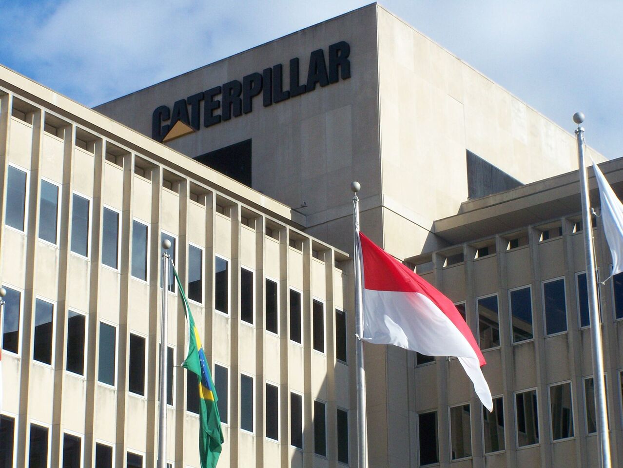 Peoria, region grappling with Caterpillar HQ announcement Chronicle Media
