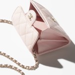 CLASSIC CLUTCH WITH CHAIN Grained Shiny Calfskin & Gold-Tone Metal Light Pink