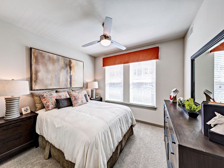 North 680 Furnished Apartments in Schaumburg, IL