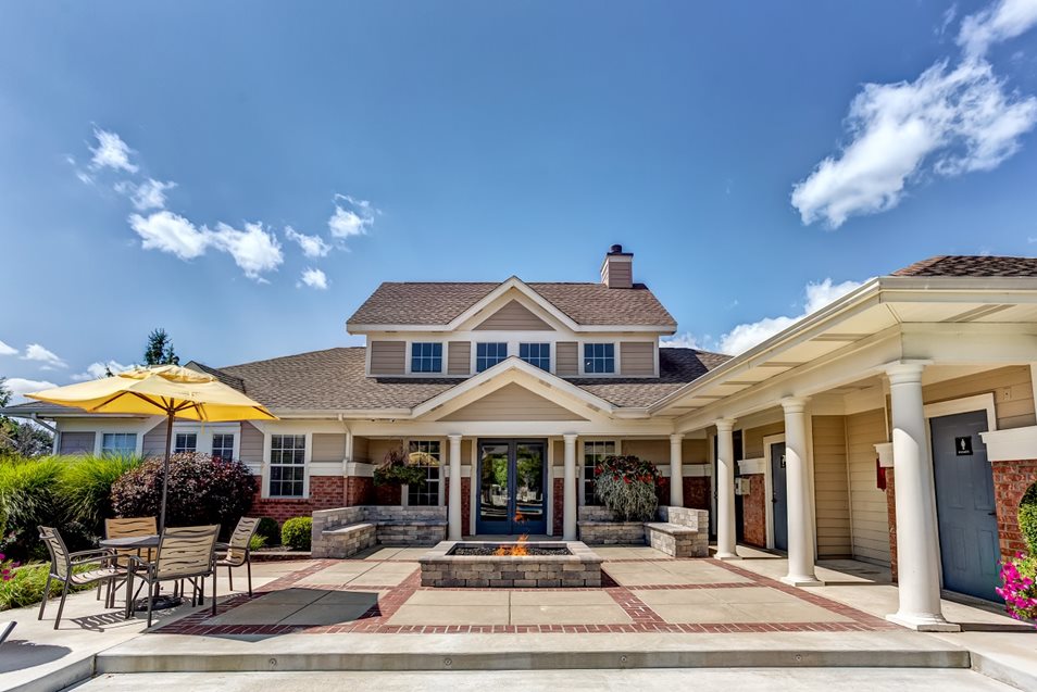 Park at Eagle Creek Furnished Apartments in Indianapolis, IN