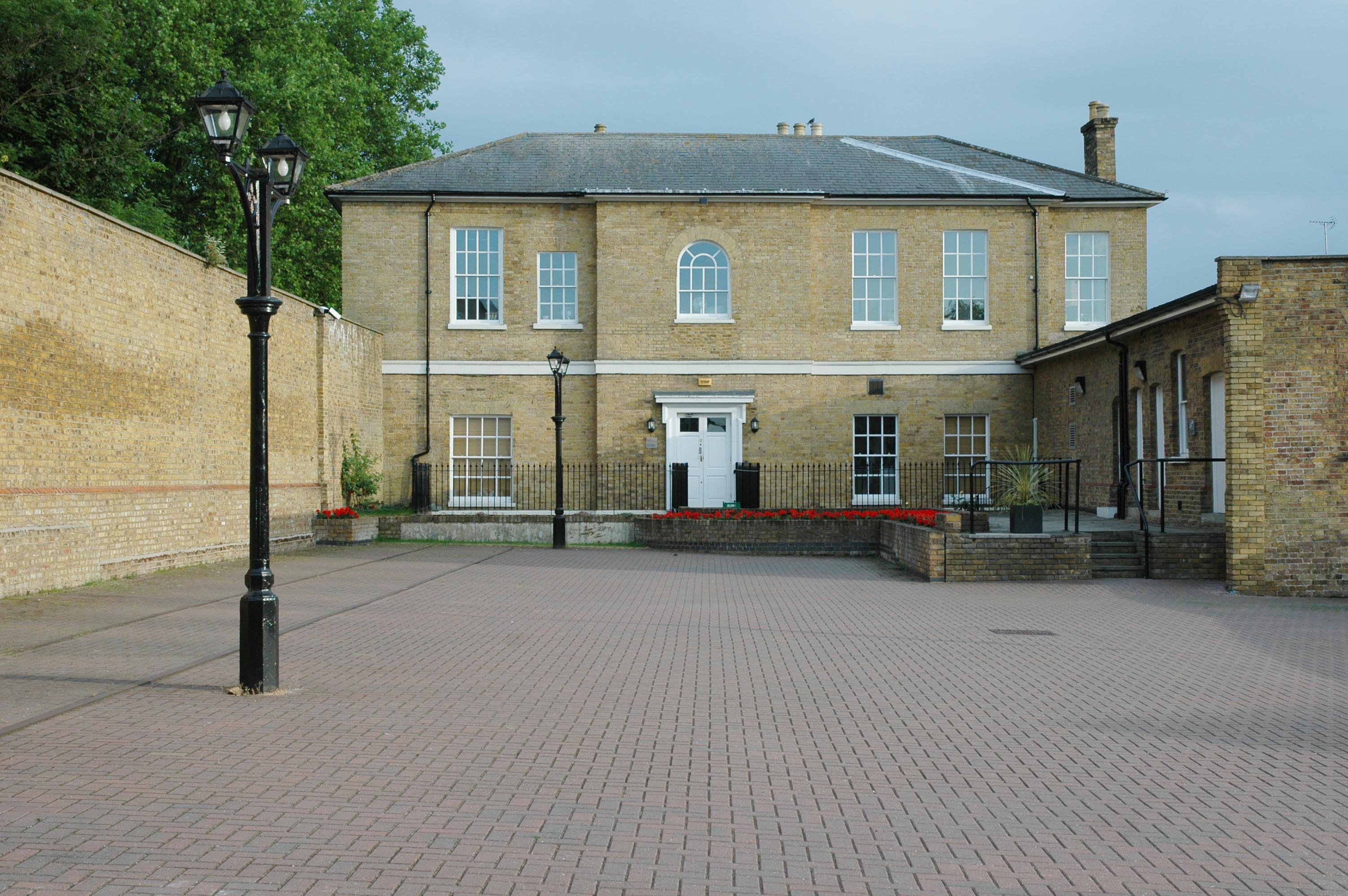 The Old Station Moor Lane Staines TW18 4BB Christopher Thomas