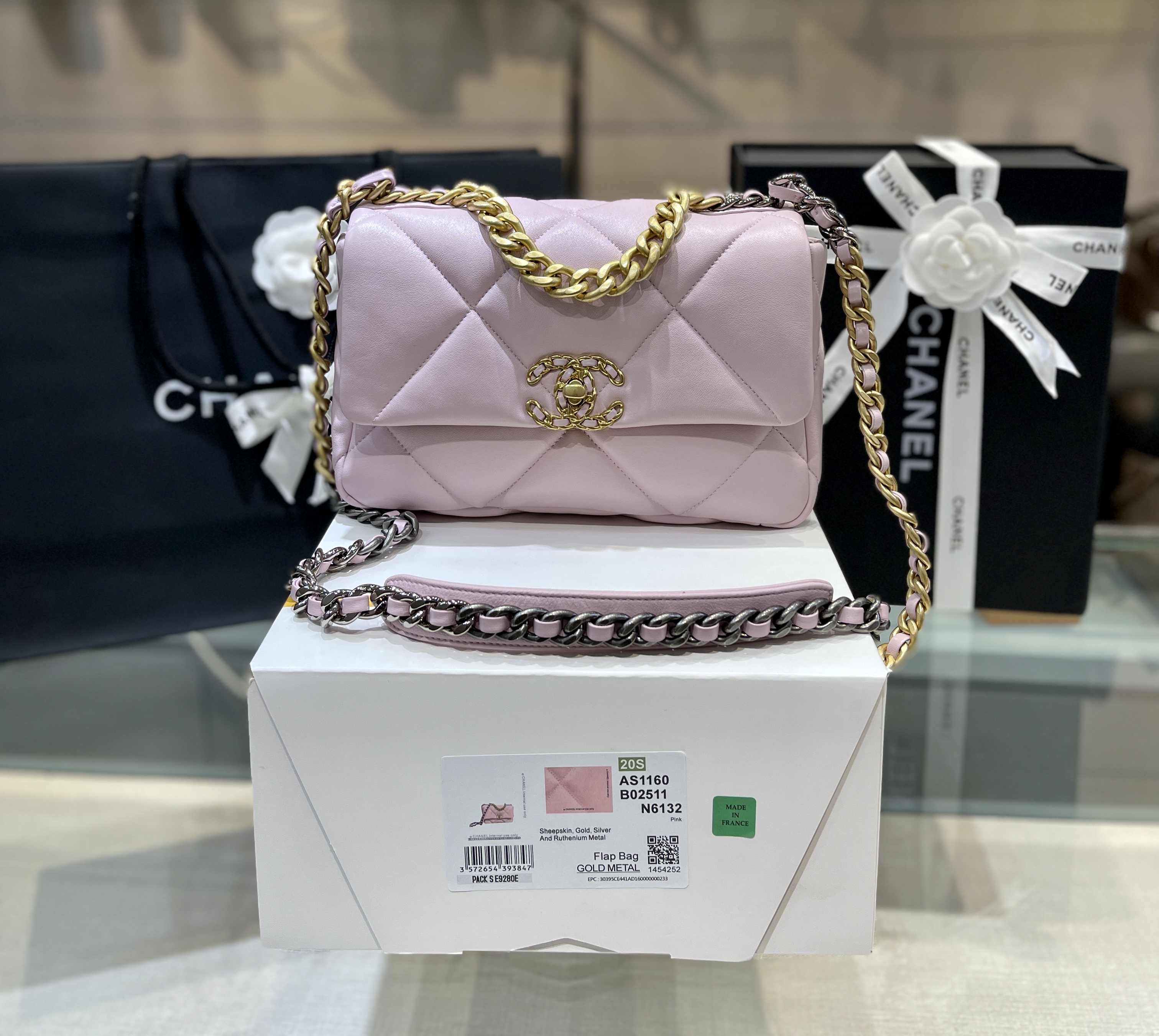 Túi xách Chanel 19 26cm màu hồng