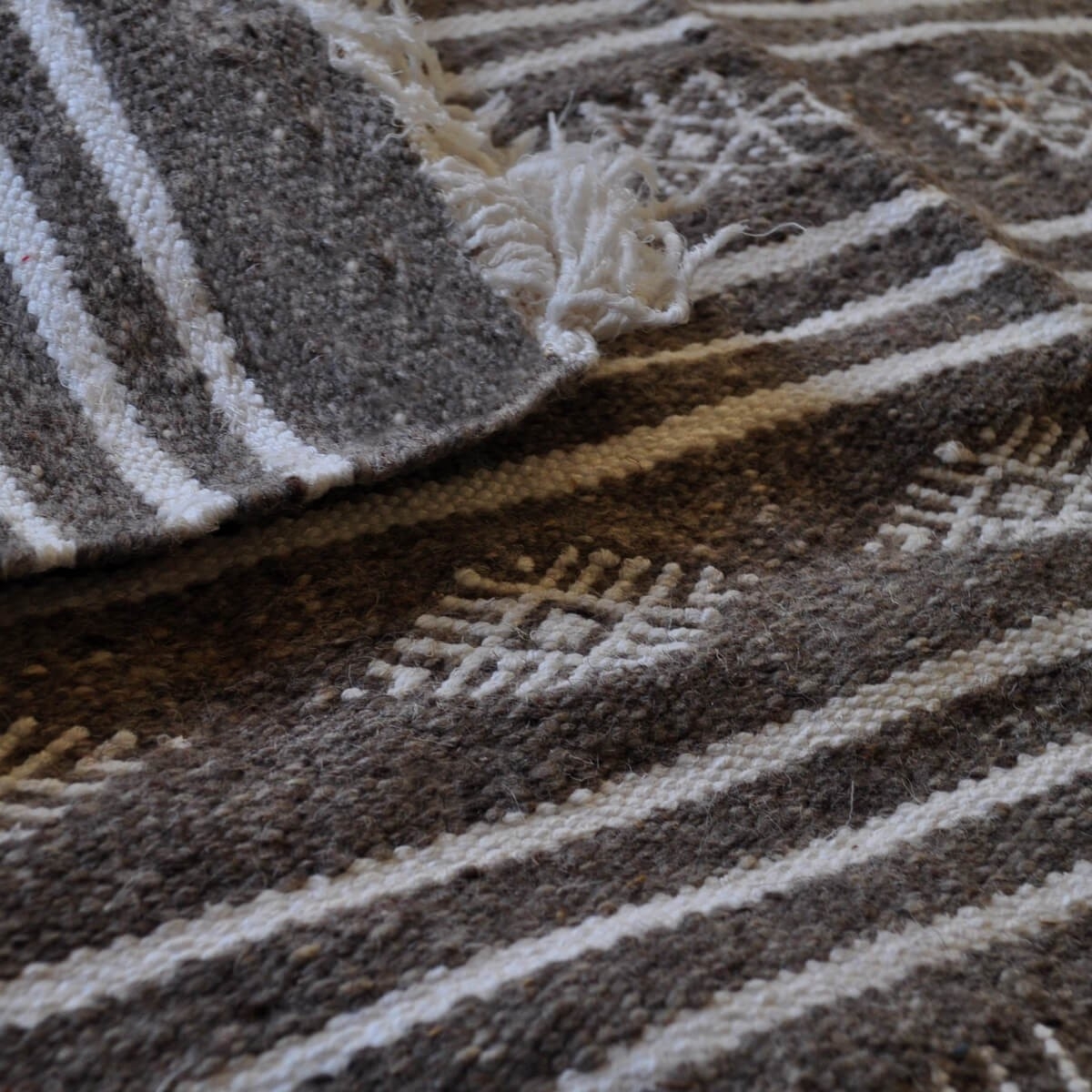 Teppich Kelim Houria 110x200 Grau (Handgewebt, Wolle, Tunesien)