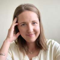 Son's Friend Seduces Mom — CHYOA