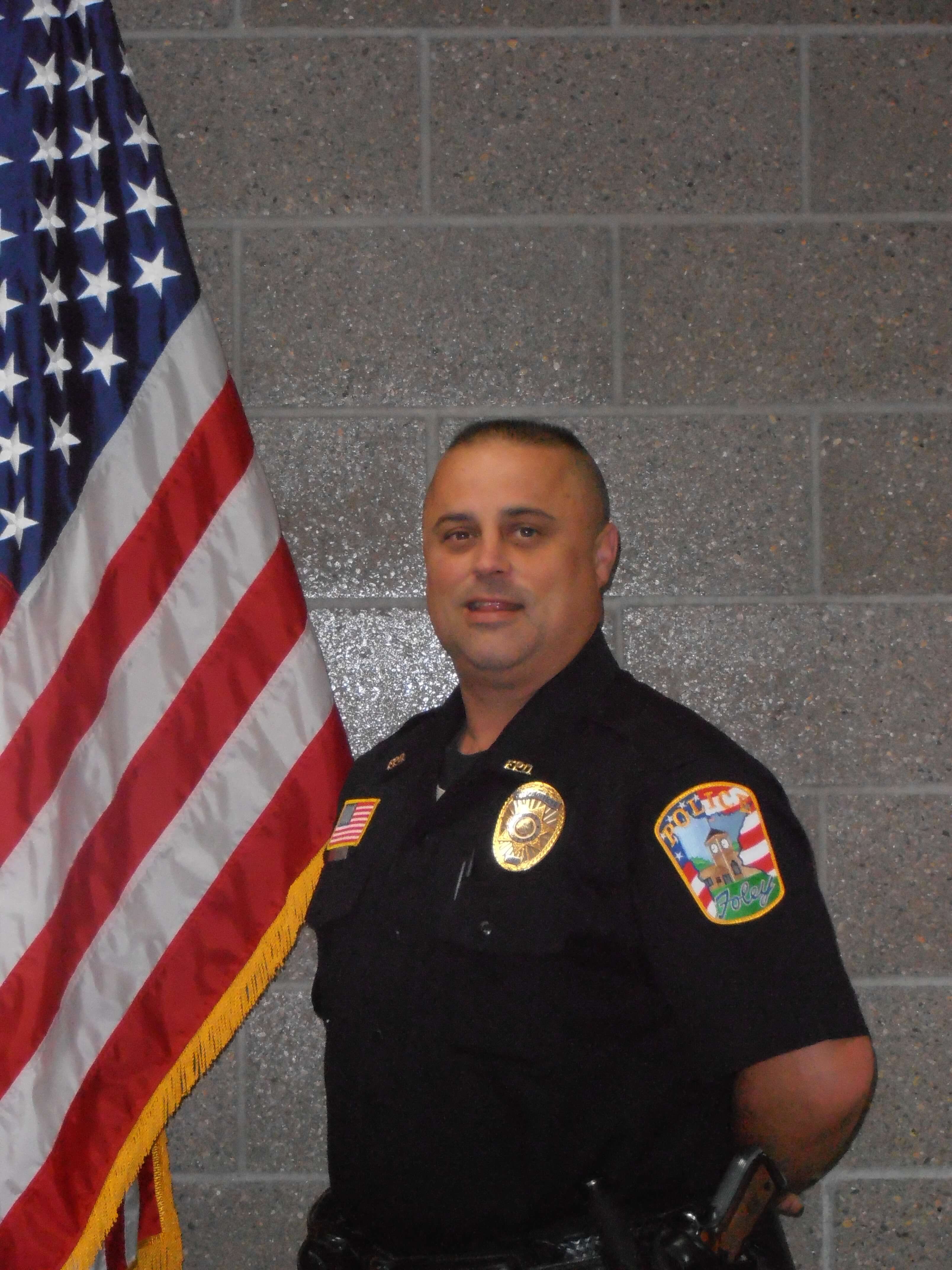 5 Questions in 5 Minutes Officer Tom Pitzen City of Foley, Minnesota
