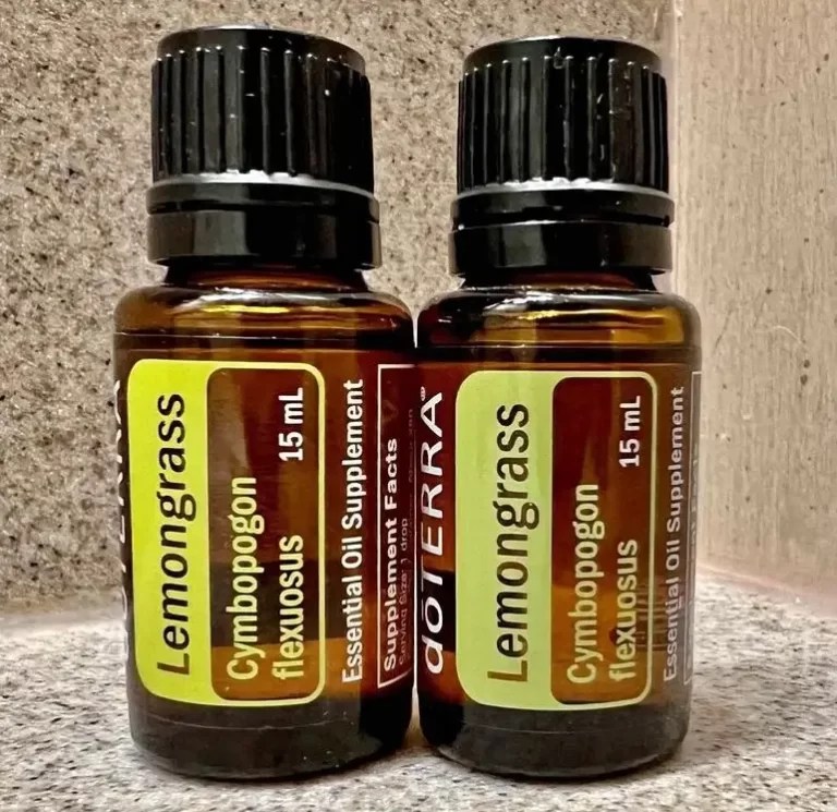 How do you make Lemongrass spray for Bed Bugs?