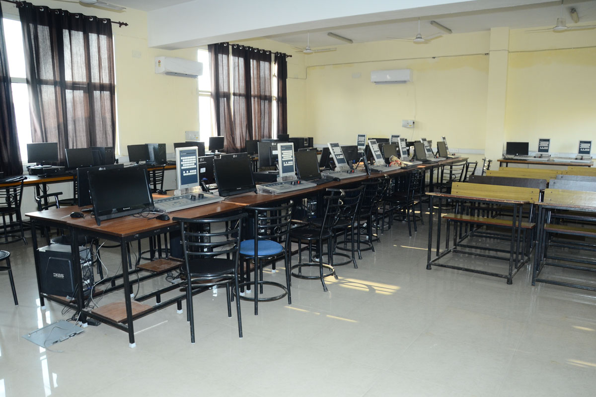 Training Gallery Central Institute of Hand Tools, Jalandhar