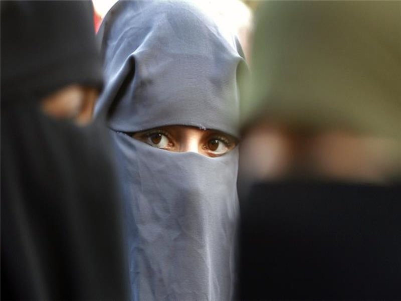 Morocco bans sale of Niqaab/full face veil Cii Radio