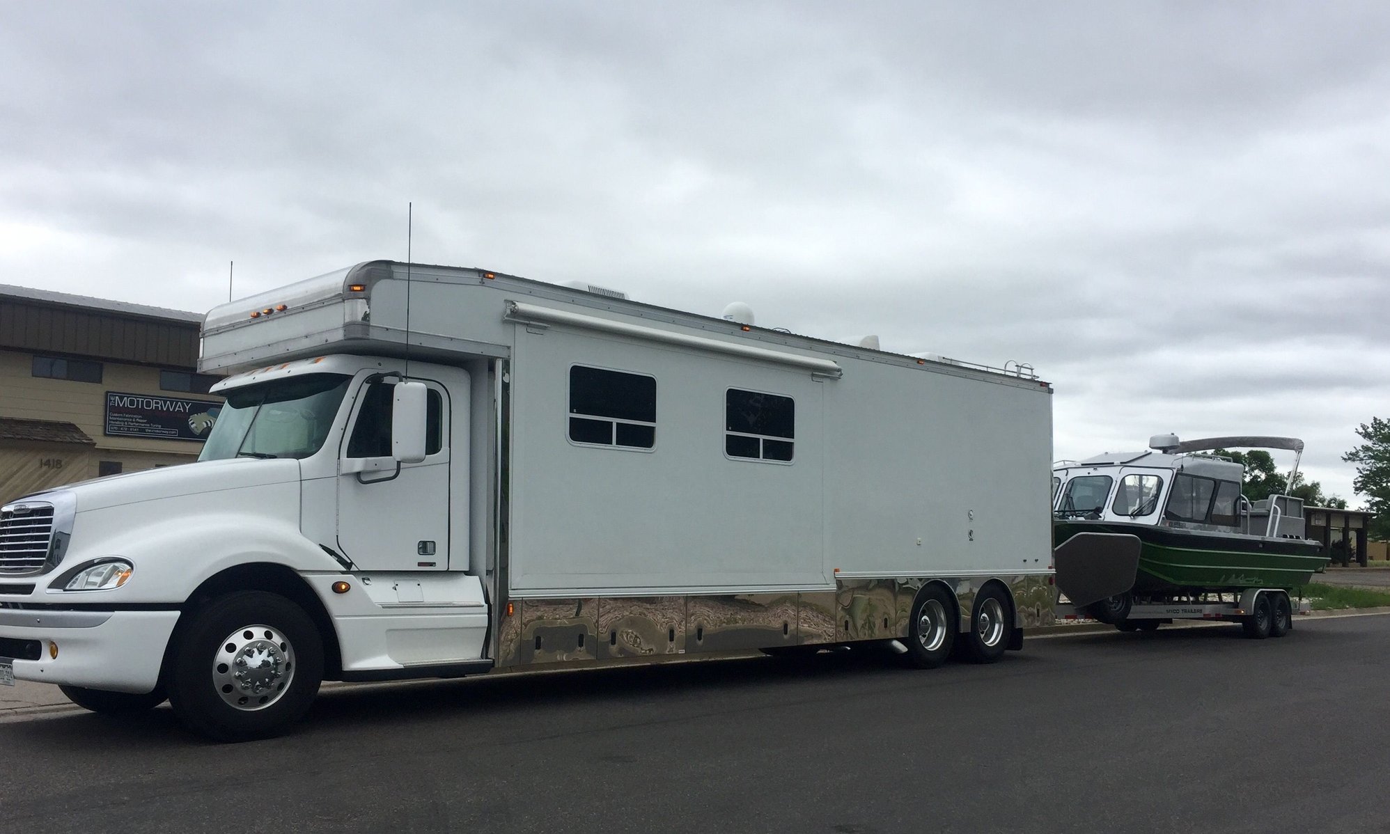 RV Pulling a boat. Better then I hoped Page 2 The Hull Truth