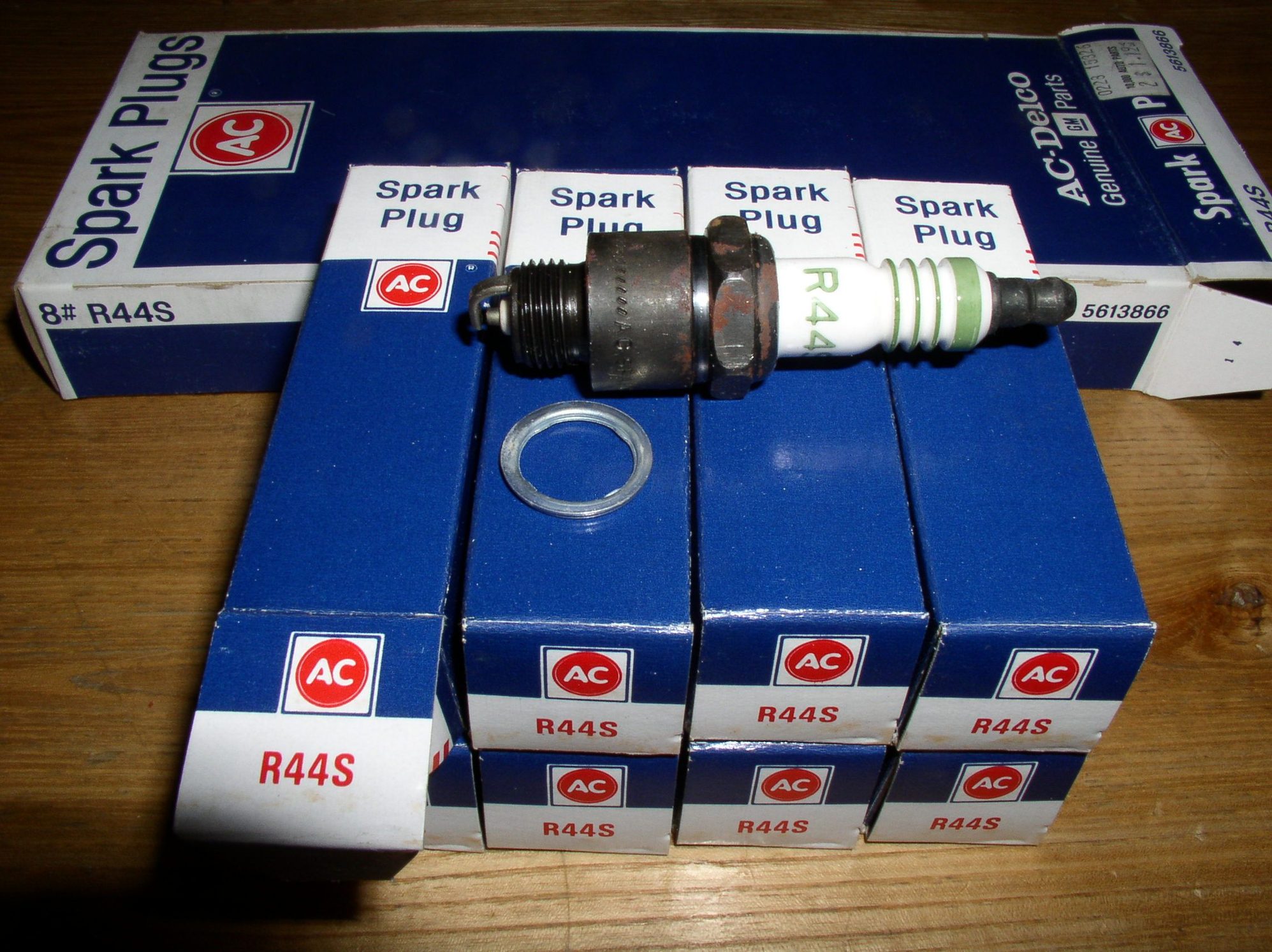 R44S Spark Plugs AC Delco NOS sparkplugs - ClassicOldsmobile.com