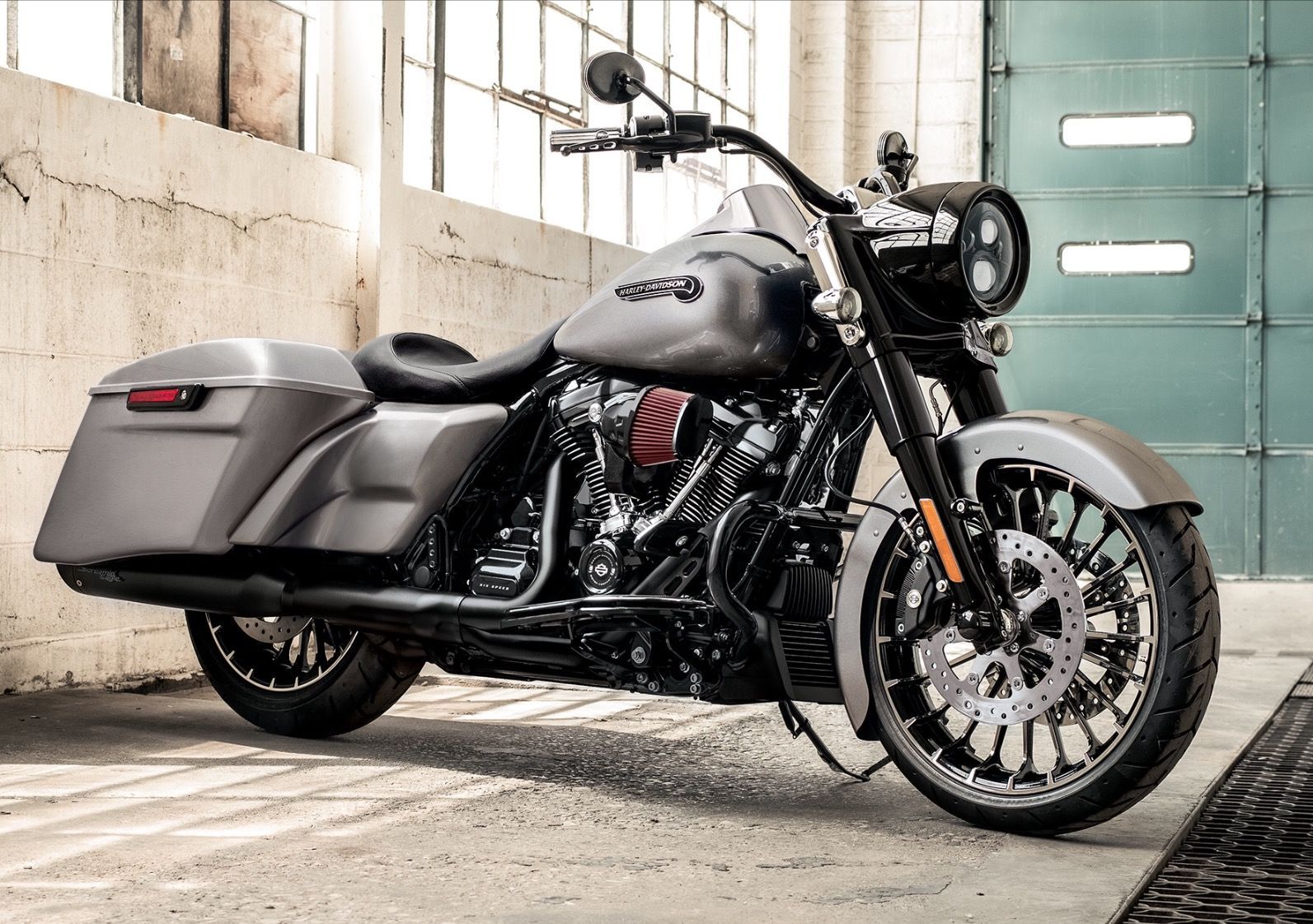 164 results for 2006 harley davidson road king custom. 2017 Road King inspiration galley - Harley Davidson Forums