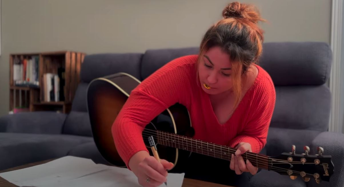 Tragédie routière à LacauSaumon elle écrit une chanson pour son enfant décédé TVA CIMT CHAU