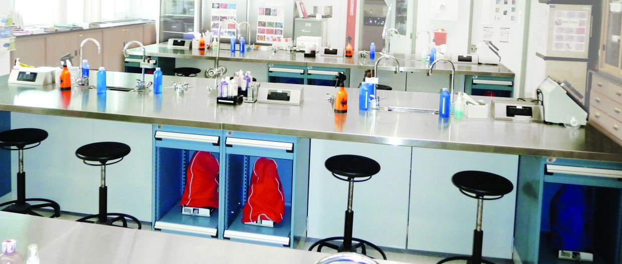 De nouveaux laboratoires aménagés par Rousseau Métal Inc. TVA CIMT CHAU