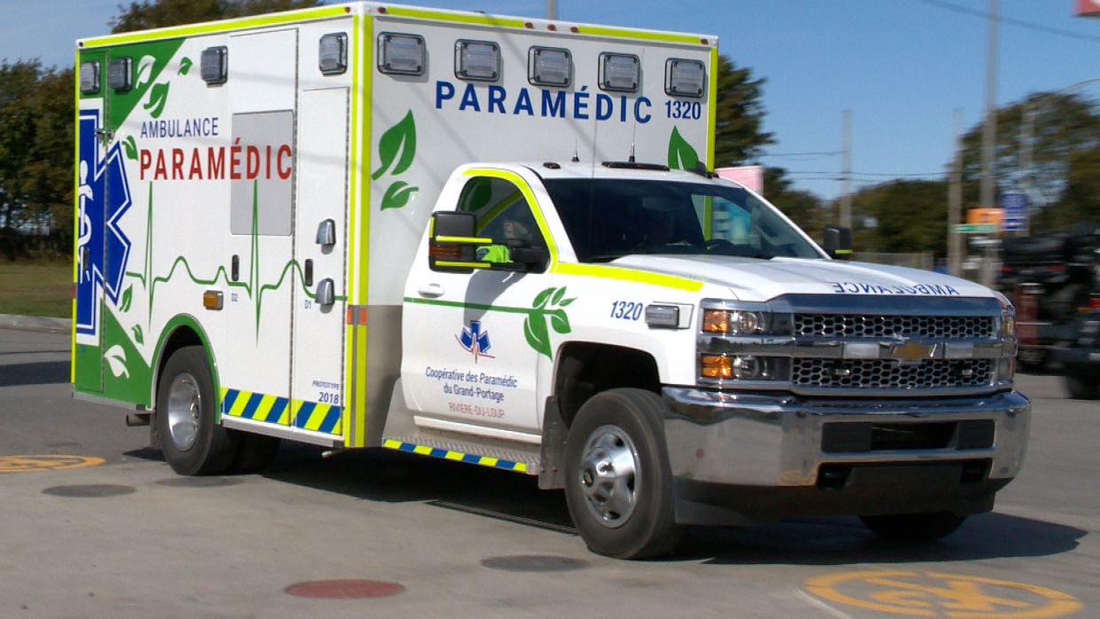 Unique au Québec Des ambulances vertes à RivièreduLoup TVA CIMT CHAU