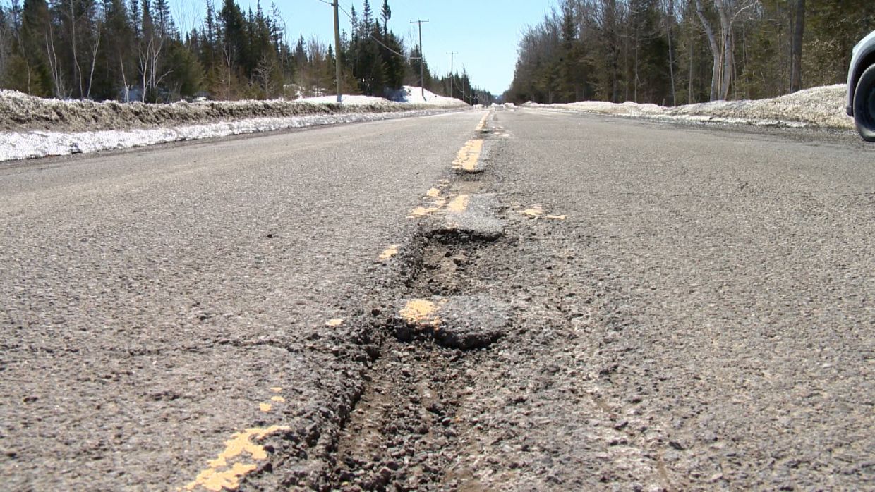 3km de route à refaire à SaintElzéar ? TVA CIMT CHAU