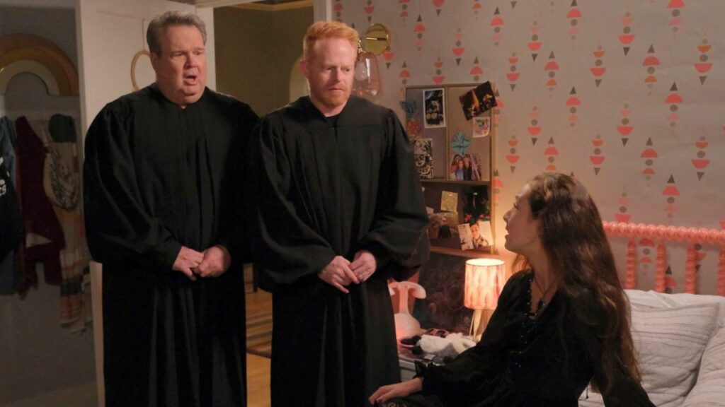The Best Modern Family Halloween Episodes, Ranked!