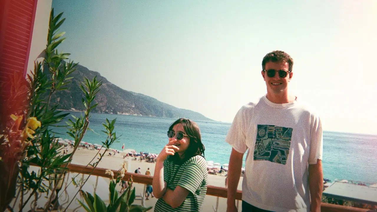 「aftersun/アフターサン」（2022）映画感想｜ CINEMA MODE