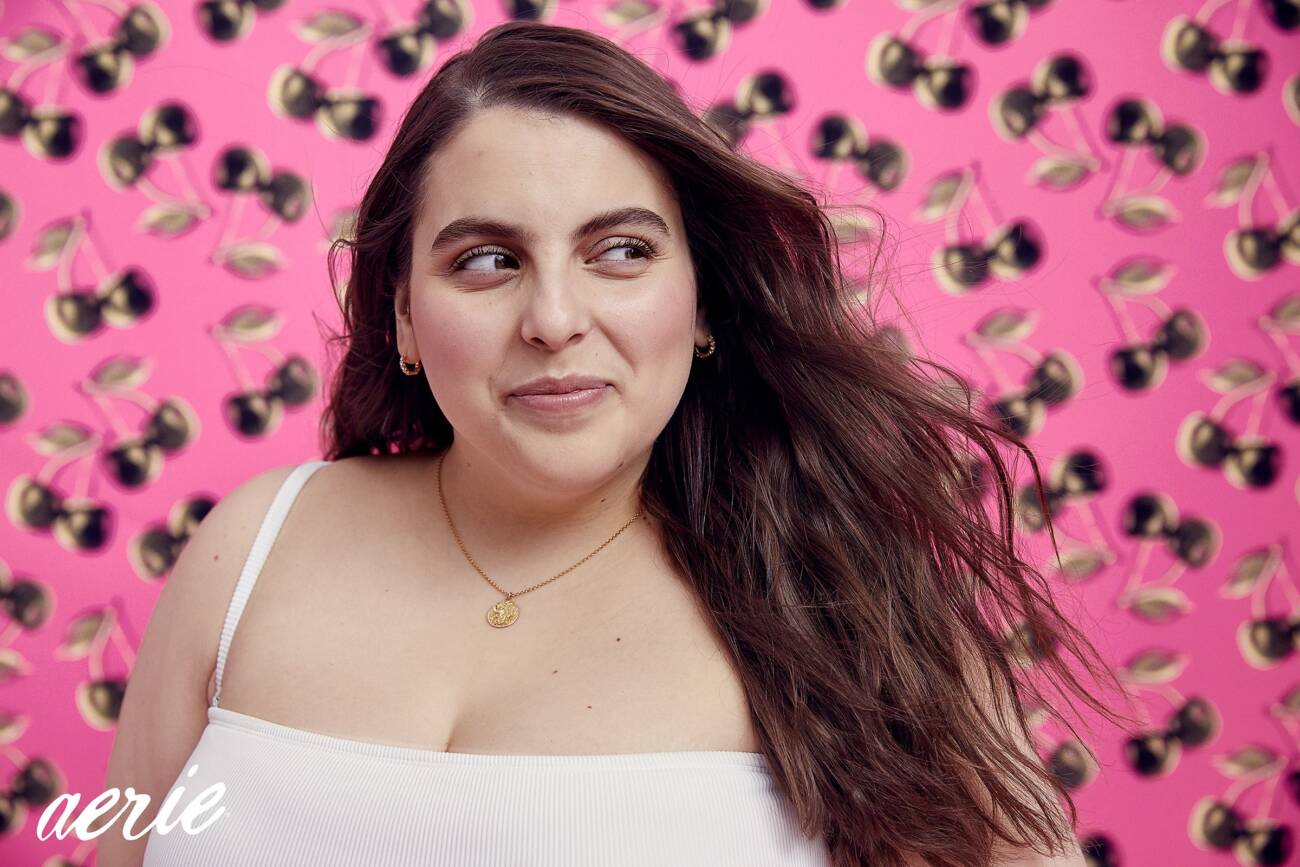 'Funny Girl' Beanie Feldstein vira Fanny Brice em primeira imagem de
