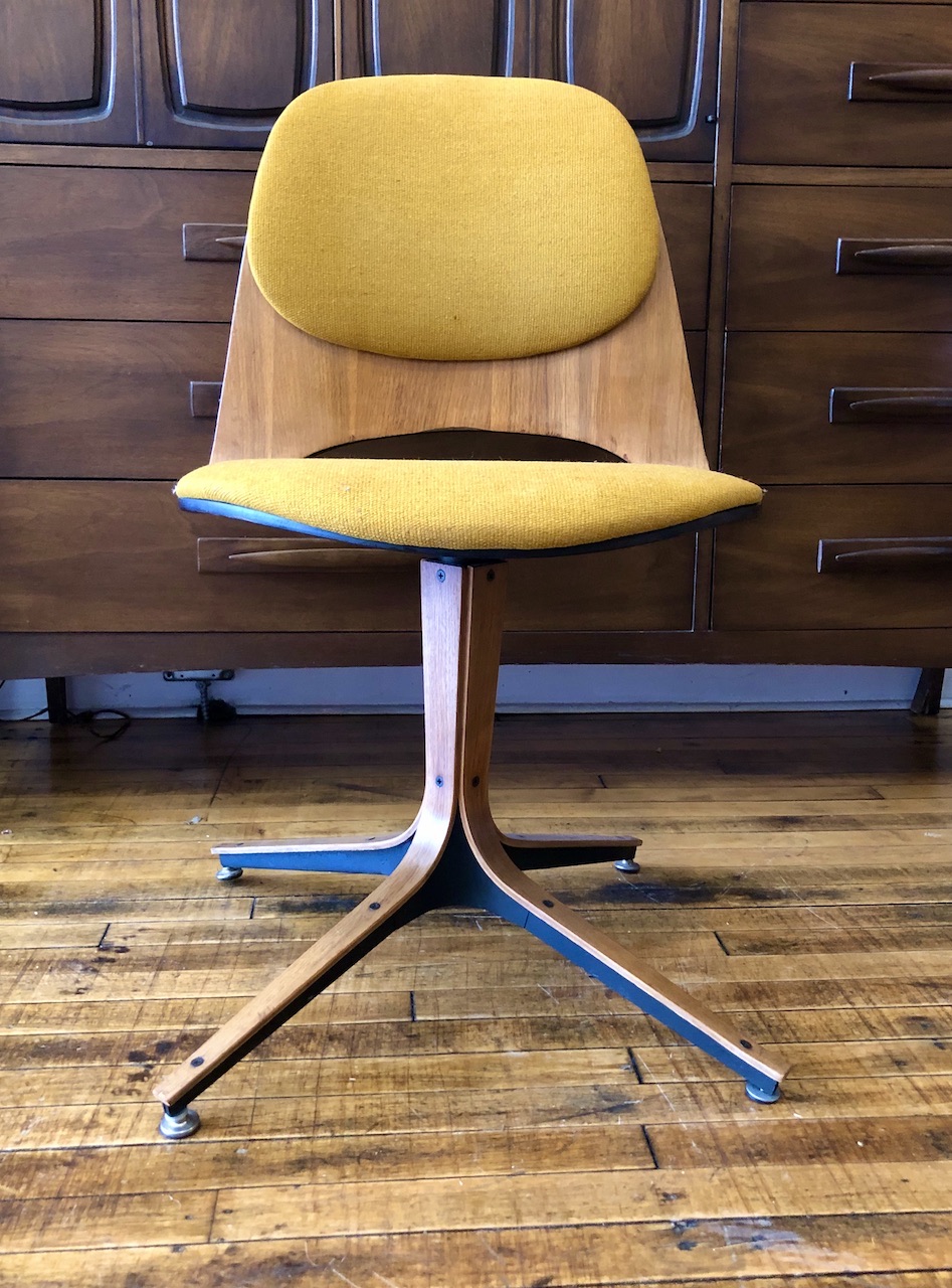 Mid Century Swivel Desk Chair by Mulhauser for Plycraft1950’s
