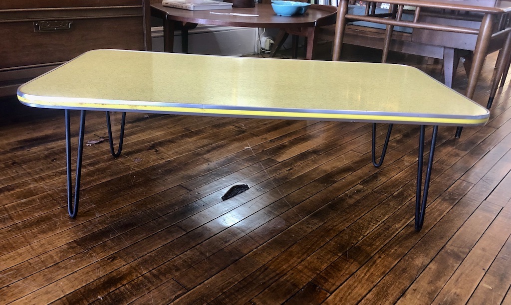 Mid Mod ‘Boomerang ‘Formica Top Coffee Table w/ hairpin legs Circa