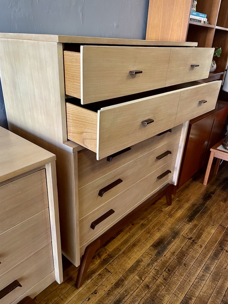 Unique Highboy Dresser for Johnson Carper ‘Fashion Trend’style that