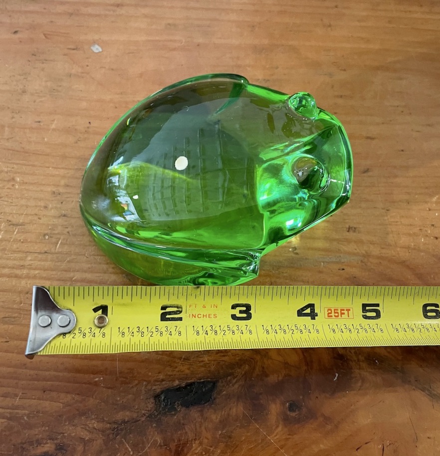 Vintage Green Art Glass Frog Paperweight Circa