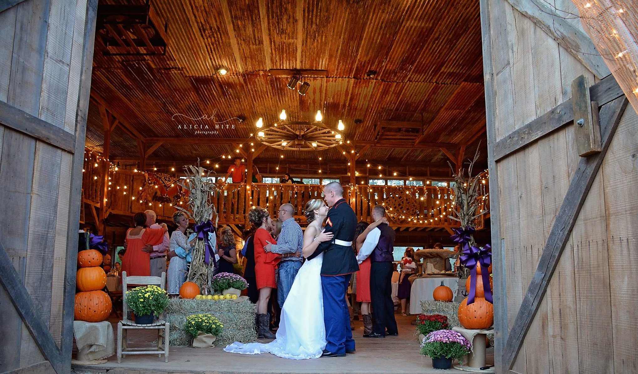 Weddings Circle M City