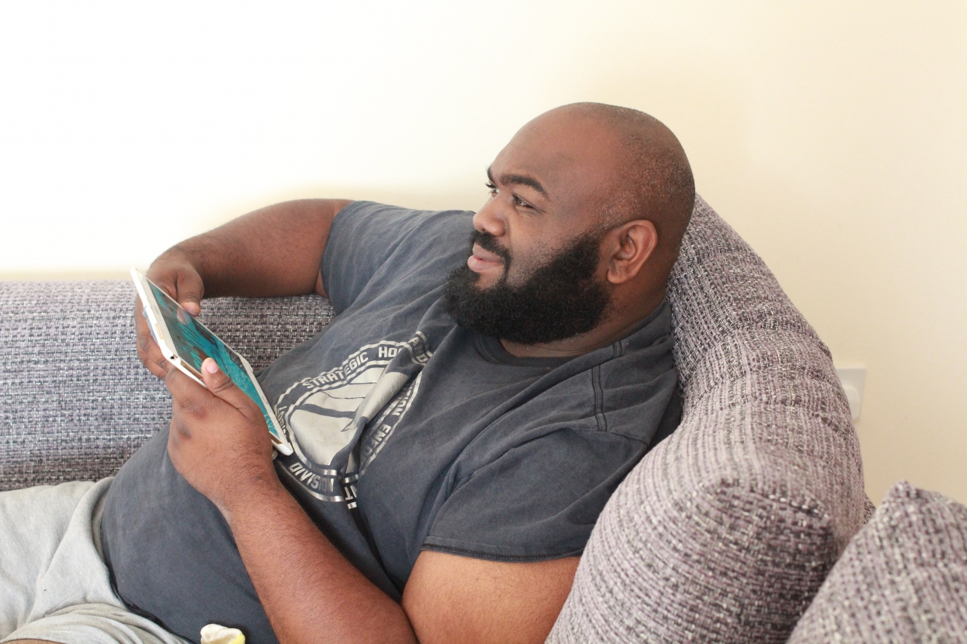 Dillon sofa from DFS and Sofa the Circus Mums Review!