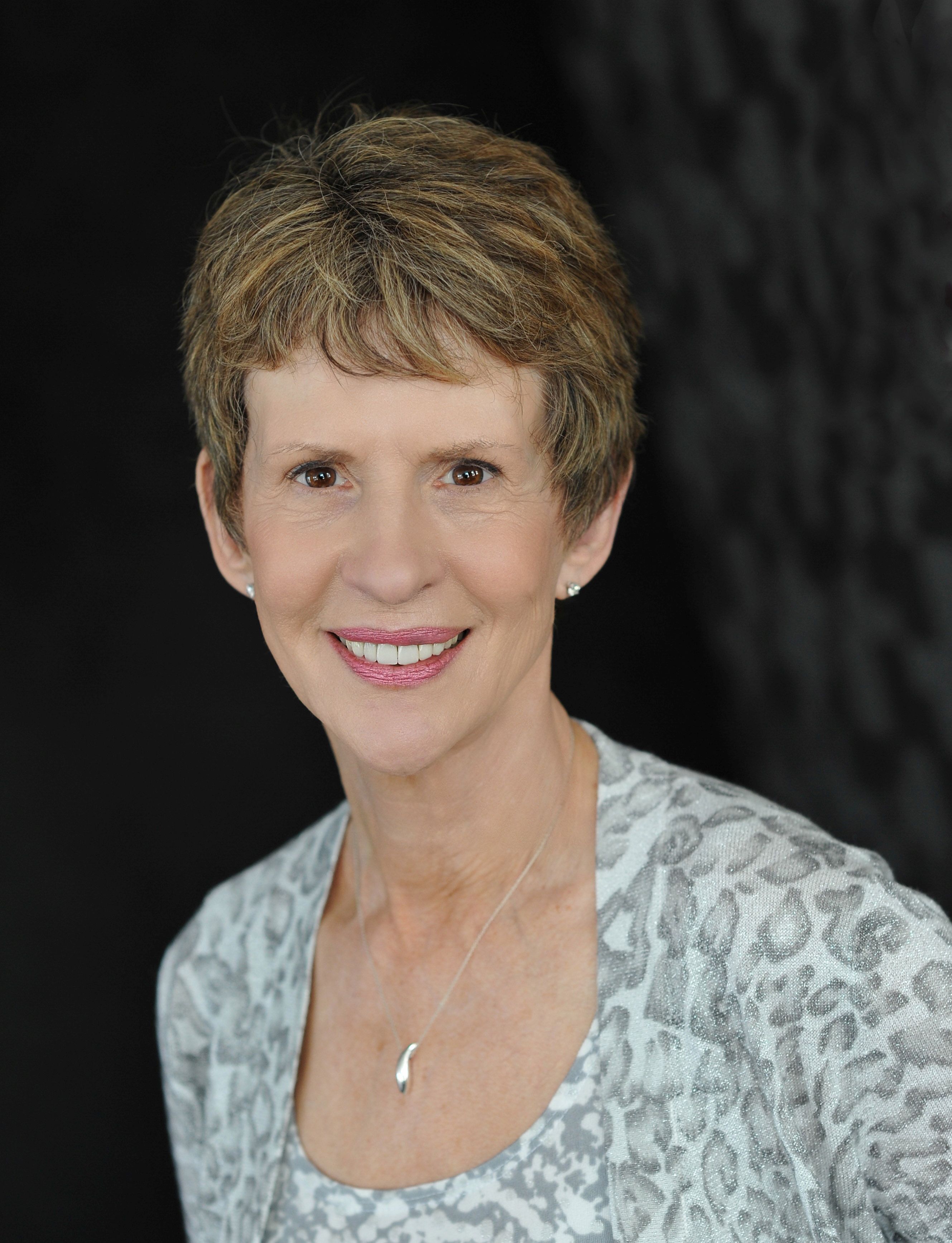 Susan Elizabeth Phillips Frases sobre amor (8 citas) Frases de famosos