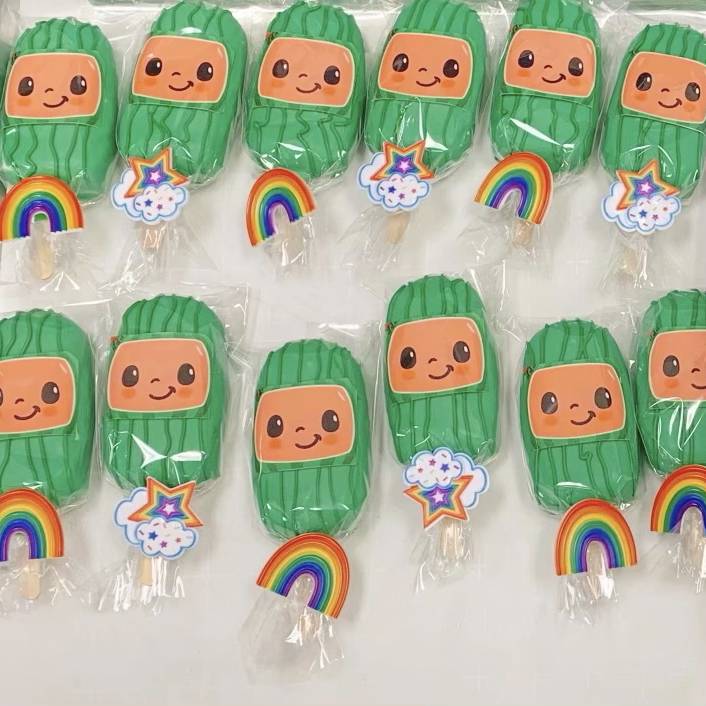 Cakesicles Citi Centerpieces