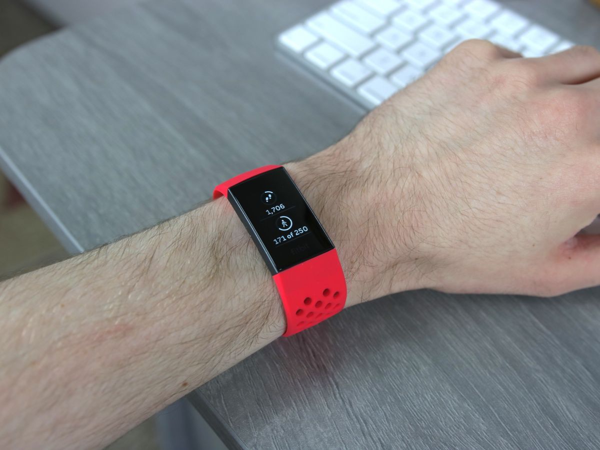 How To Change The Band On A Fitbit Charge | CitizenSide