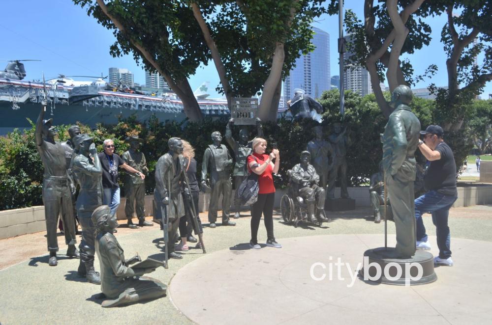 Embracing Peace Statue location, history, photos