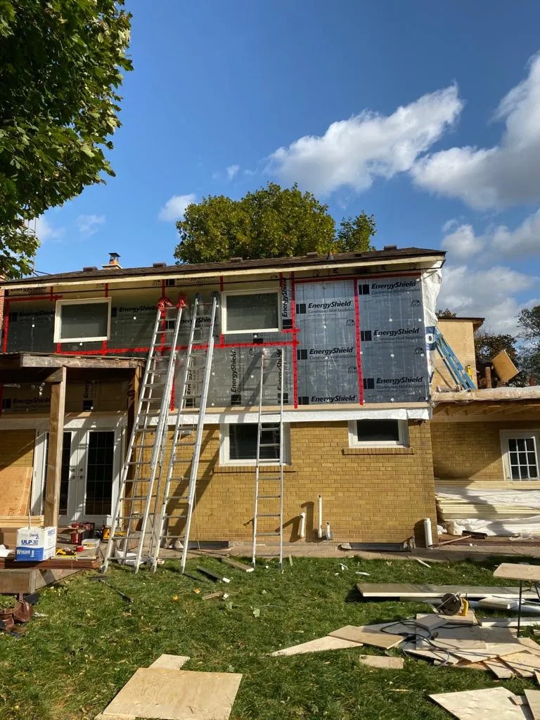 Select PVC siding, soffit,fascia, Eavestrough CityPro Aluminum