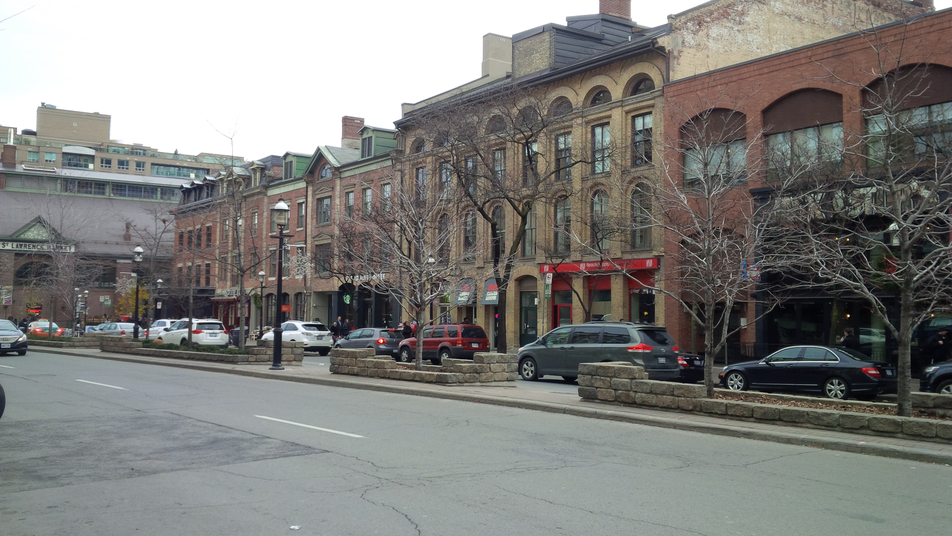 Street Design: Road Medians | Cities and Public Spaces