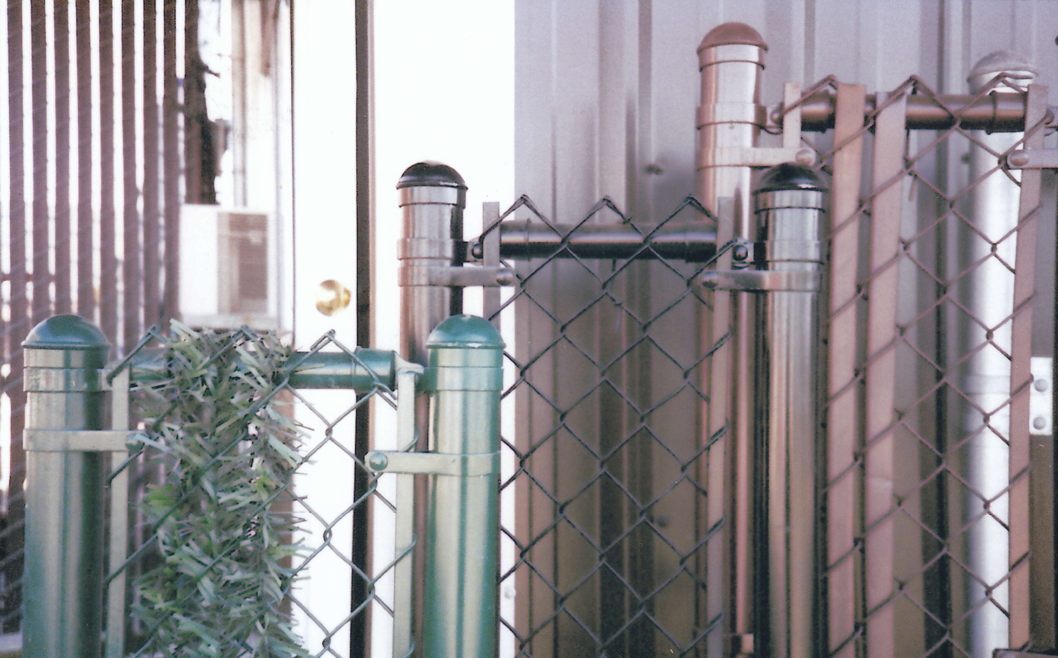 chainlinkexamples Residential & Commercial Fences