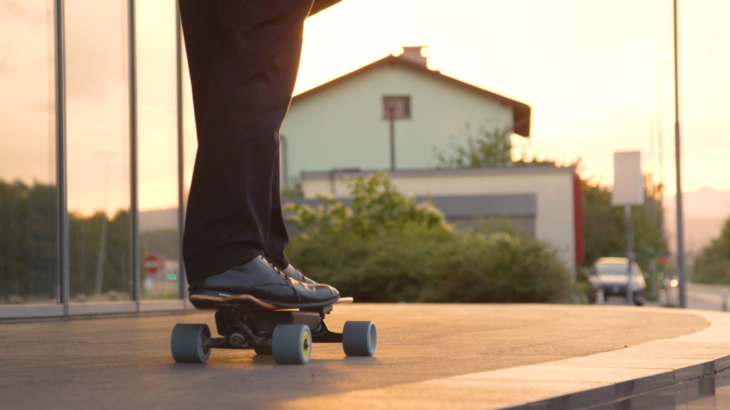 4 Reasons Electric Skateboards Are The Ideal Mode Of Transport CKAB