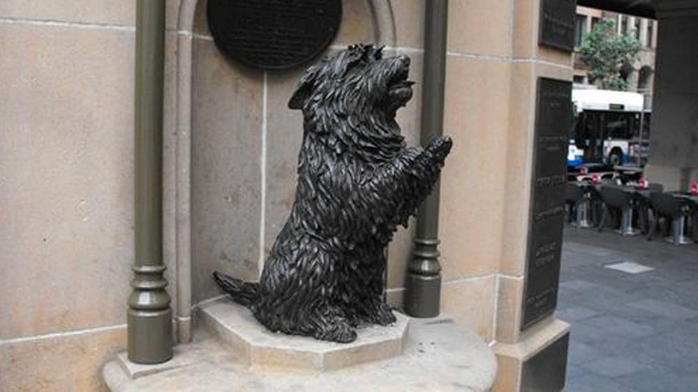 Top 10 Dog Statues Around the World